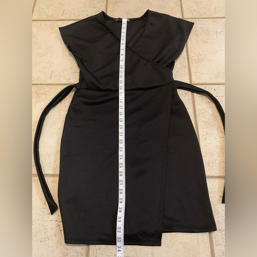 Rebel Sugar Black Faux Wrap Mini Dress V-Neck Tie Waist M/M LBD - Picture 5 of 6